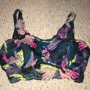 VS bando bra